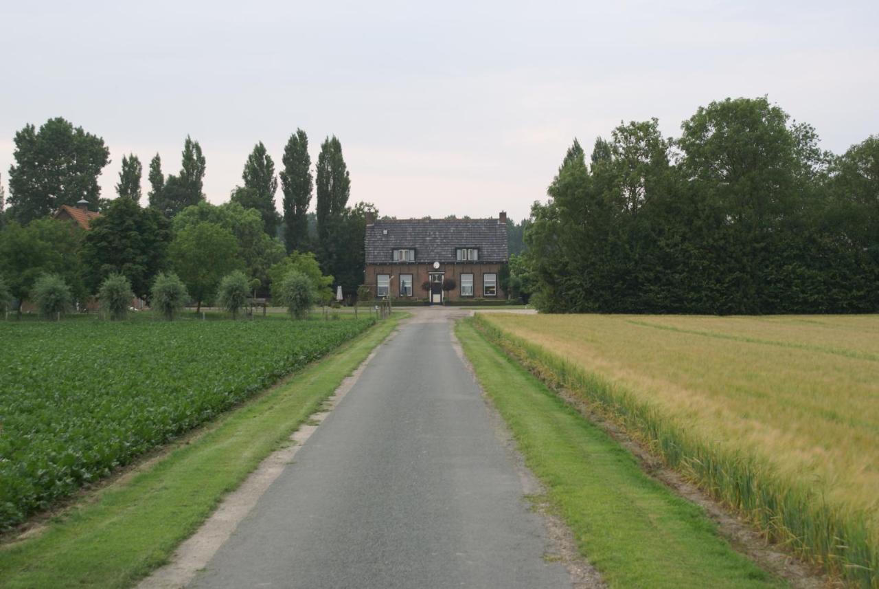 Bed & Breakfast De Kienstee Schoondijke エクステリア 写真